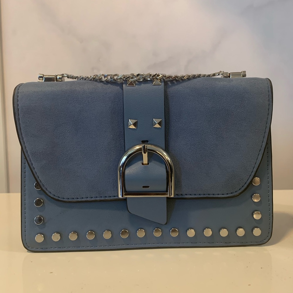 Beautiful Blue Cross Body bag in great condition.